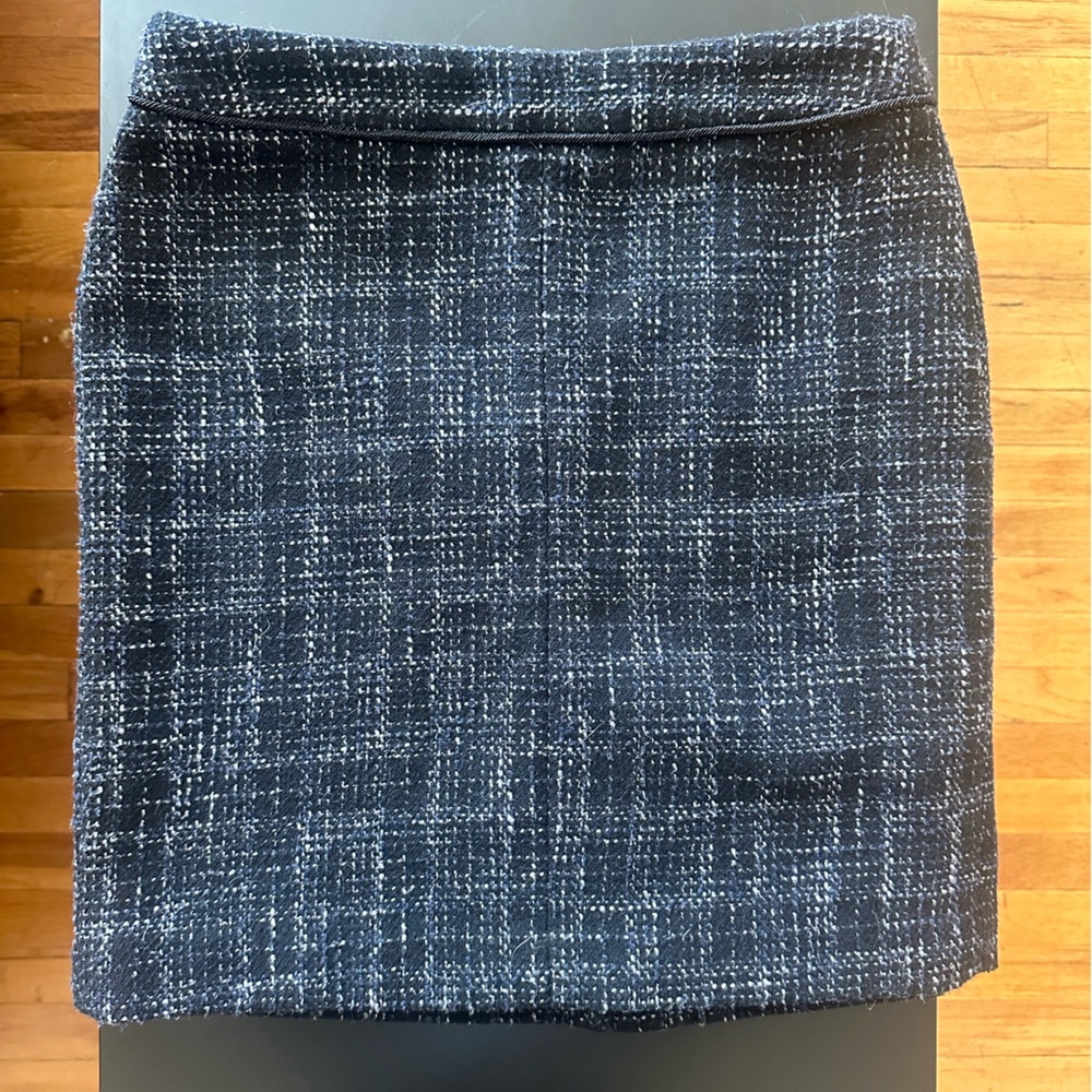 Banana Republic Black and Gray Tweed Pencil Skirt